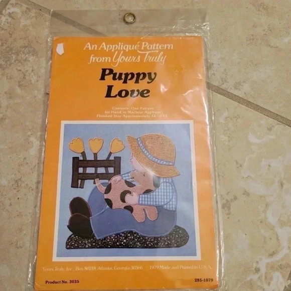 Vintage Applique Patterns Puppy Love Flower Girl Quilts - Picture 2 of 5